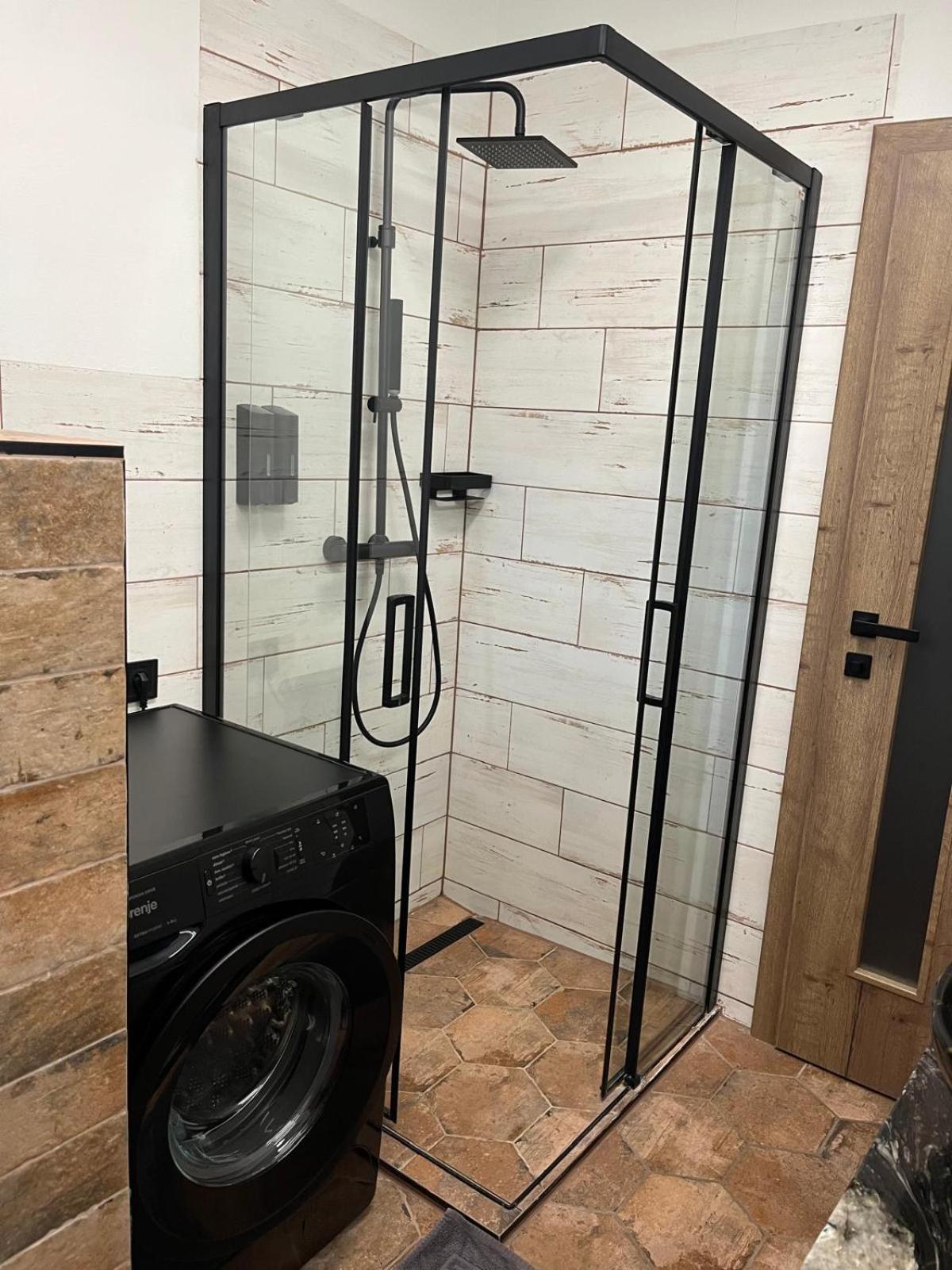 Iq Apartments Prešov Exteriör bild