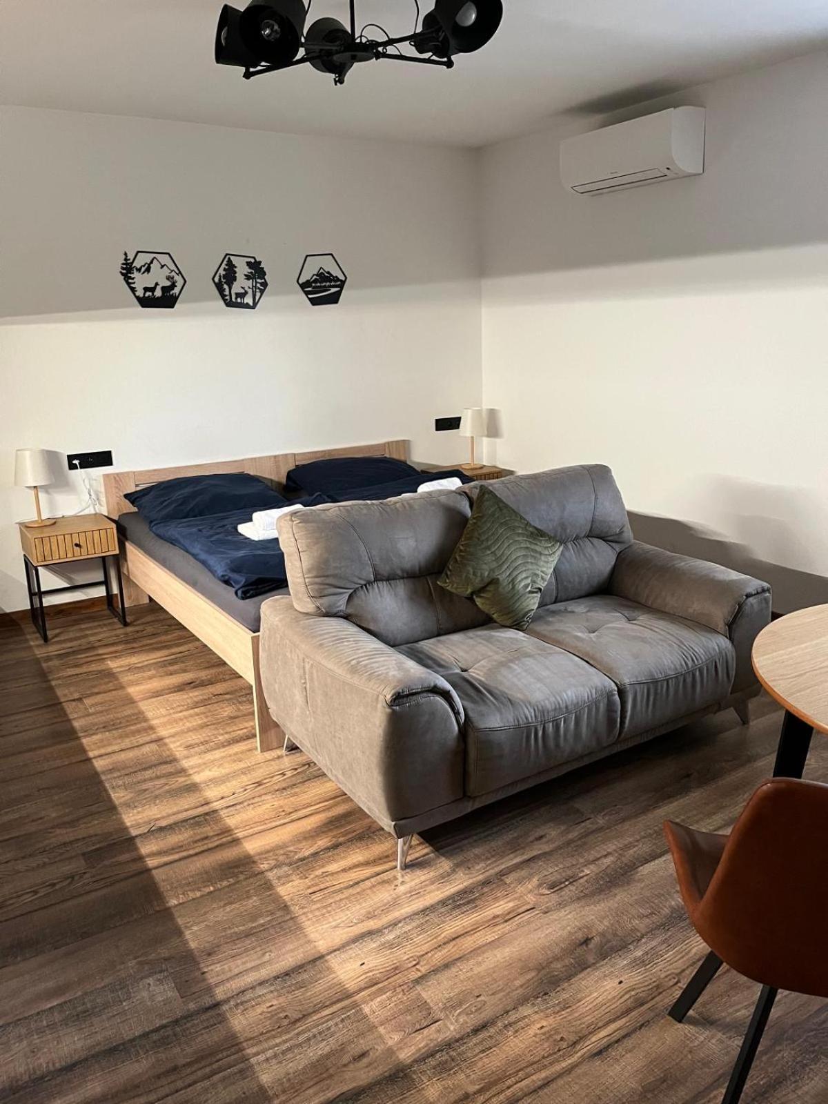 Iq Apartments Prešov Exteriör bild