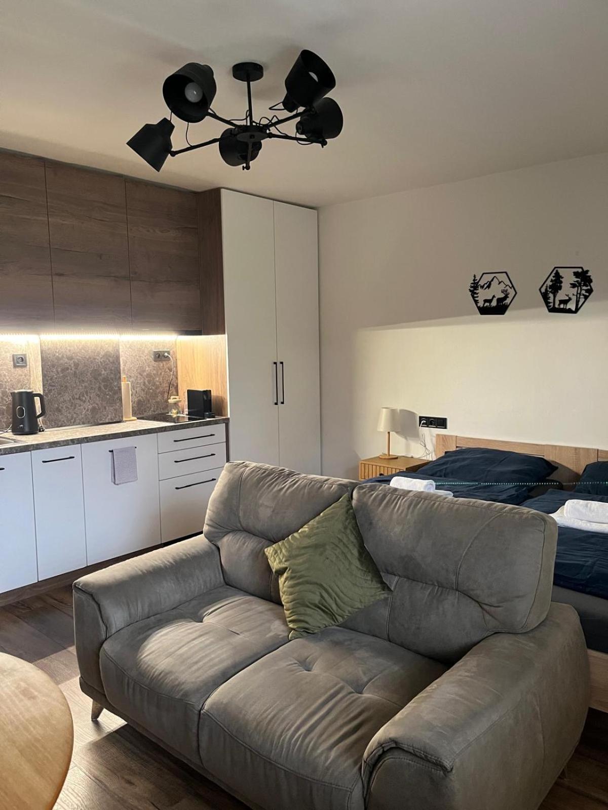 Iq Apartments Prešov Exteriör bild